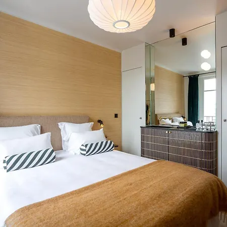 Habitat Parisien - Madeleine Galeries Lafayette *