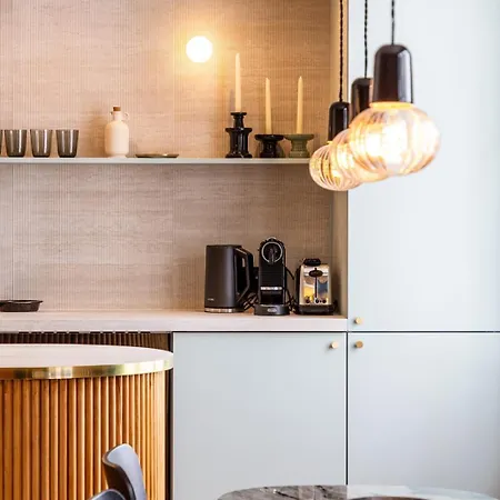 Habitat Parisien - Madeleine Galeries Lafayette Apartment