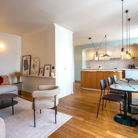 Habitat Parisien - Madeleine Galeries Lafayette Apartment Paris