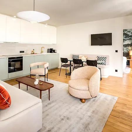 Habitat Parisien - Madeleine Galeries Lafayette Apartment Paris