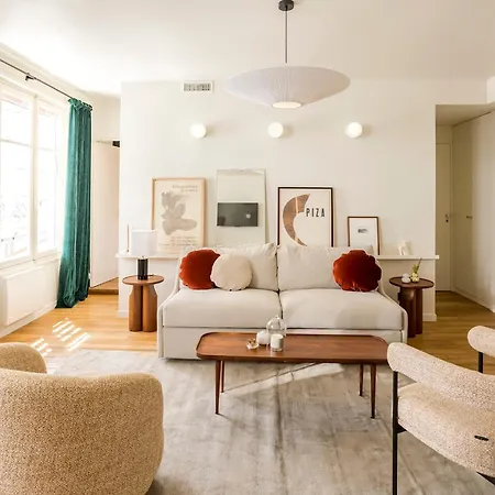 Habitat Parisien - Madeleine Galeries Lafayette Apartment Paris