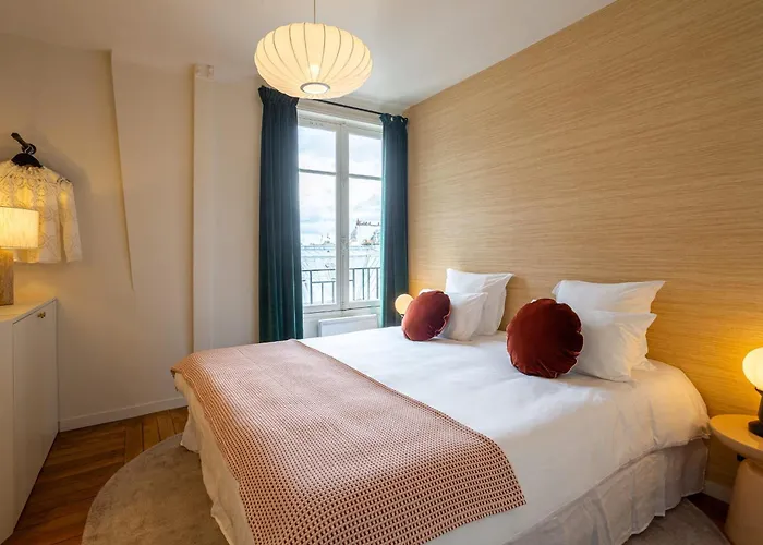 Habitat Parisien - Madeleine Galeries Lafayette *